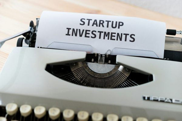 Ochrona budżetu startupu: Najlepsza platforma do cięcia kosztów podstawowego wyposażenia biznesowego
