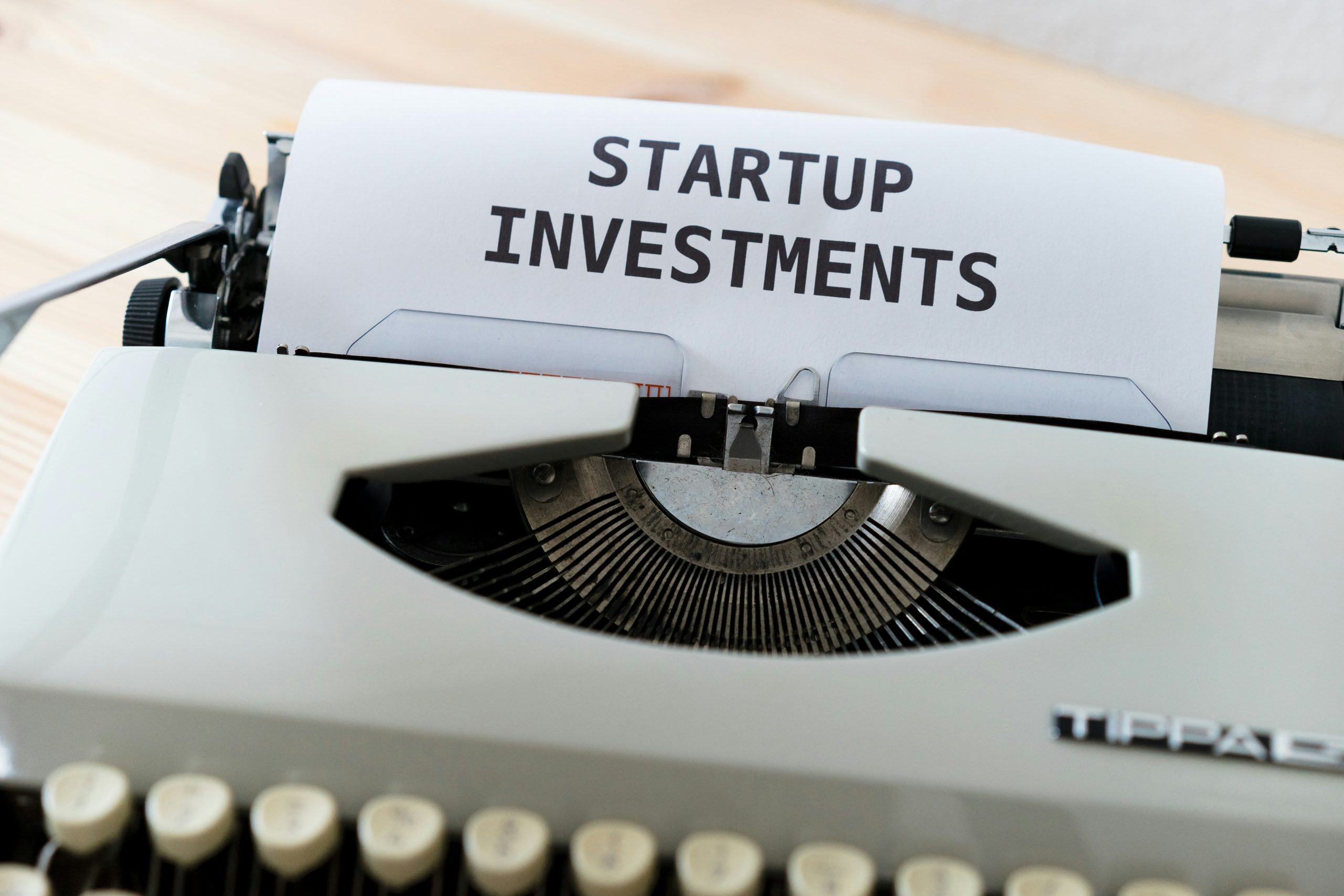 Ochrona budżetu startupu: Najlepsza platforma do cięcia kosztów podstawowego wyposażenia biznesowego